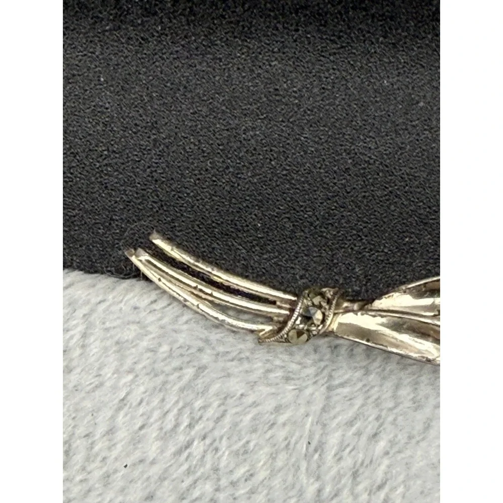 Vintage Flower Brooch Green 830 Silver‎